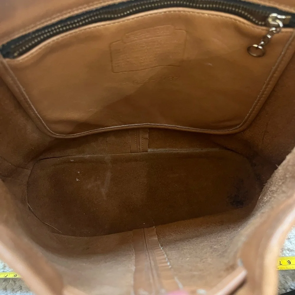 Vintage Coach Classic 529-8715 Drawstring Flap Bucket Bag Tan Leather Crossbody - Picture 12 of 13